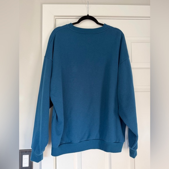 Auth.✅ ALO Yoga Accolade Crewneck in “Eclipse Blue” Size Large💙 - Picture 7 of 8